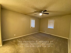 152 Purple Finch Ln in Mooresville, NC - Foto de edificio - Building Photo