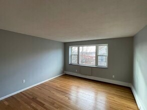 24 Patten St in Watertown, MA - Building Photo - Building Photo