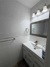 2433 NW 96th St in Miami, FL - Building Photo - Building Photo