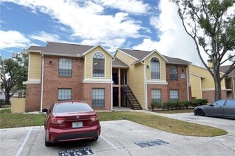 8647 Fancy Finch Dr in Tampa, FL - Building Photo - Building Photo