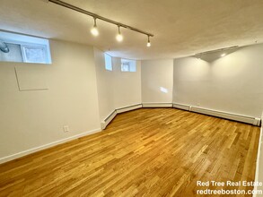 145 Chiswick Rd, Unit 8 in Boston, MA - Building Photo - Building Photo