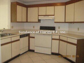 124 Coralwood Cir in Kissimmee, FL - Building Photo - Building Photo