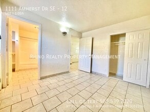 1111 Amherst Dr SE in Albuquerque, NM - Building Photo - Building Photo