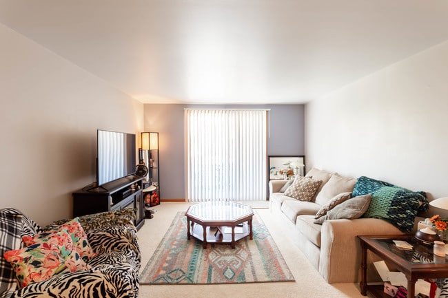 Willow Ridge Court