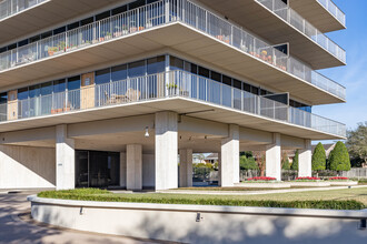The Willowick in Houston, TX - Foto de edificio - Building Photo