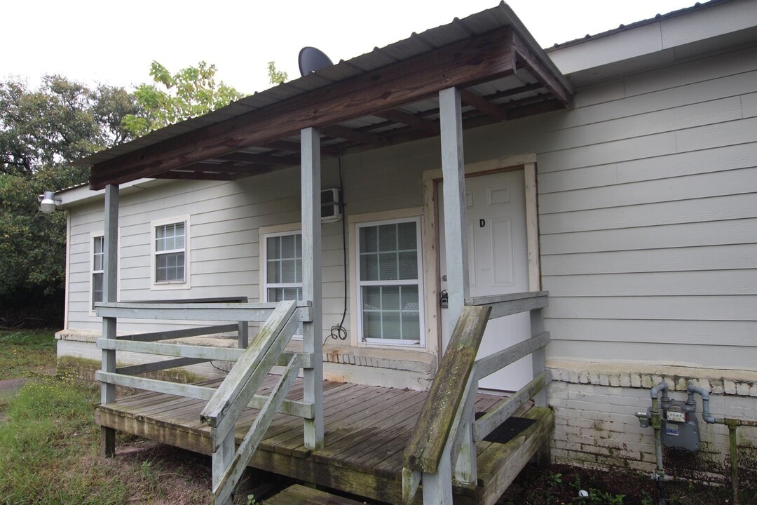 1010 Bennett Ave in Tyler, TX - Building Photo