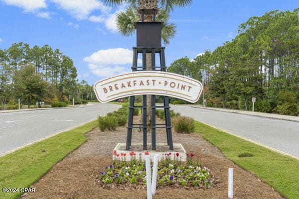property at 617 Breakfast Point Blvd