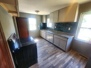 3412 Pine Grove Ave in St. Louis, MO - Building Photo - Building Photo