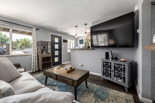 3213 Newton St in Denver, CO - Building Photo