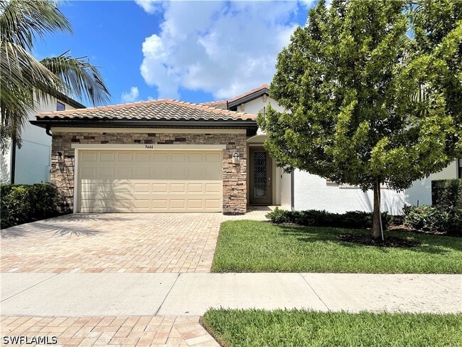 property at 9444 Glenforest Dr