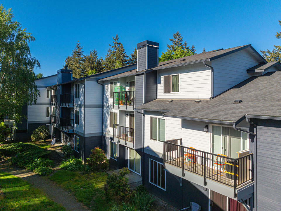 Twin Firs Condominiums in Kent, WA - Building Photo