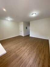 12 E 15th St in Bayonne, NJ - Building Photo - Building Photo