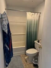 2 Upton Park, Unit B in Rochester, NY - Building Photo - Building Photo