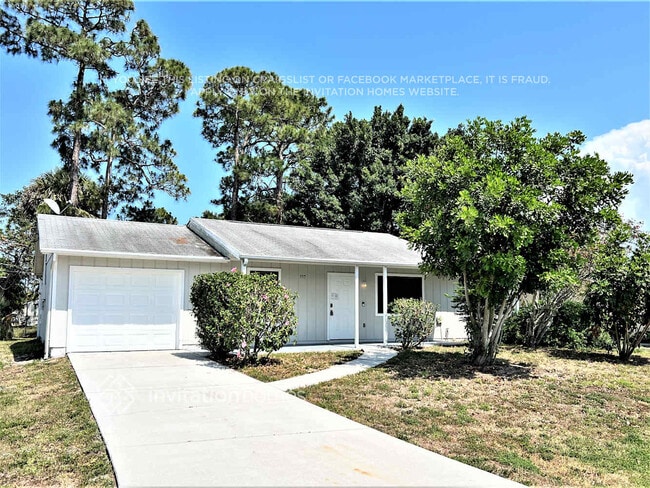 555 NW Conover St in Port St. Lucie, FL - Building Photo - Building Photo
