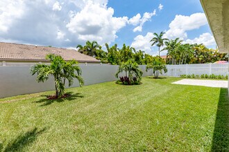 22766 SW 56th Ave in Boca Raton, FL - Building Photo - Building Photo