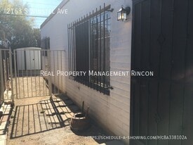 2163 S Winstel Ave in Tucson, AZ - Building Photo