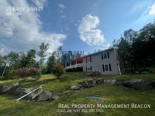 19 Easy St in Enfield, NH - Building Photo - Building Photo