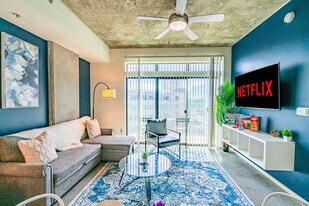 913 N 3rd St in Phoenix, AZ - Building Photo