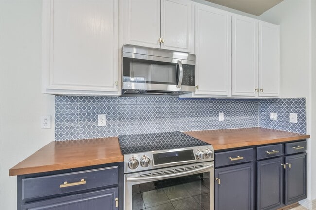 property at 10909 Redbird