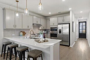 158 Lake Shore Dr in Dripping Springs, TX - Building Photo