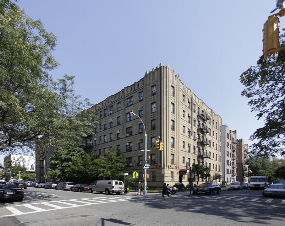 5023 14th Ave in Brooklyn, NY - Building Photo