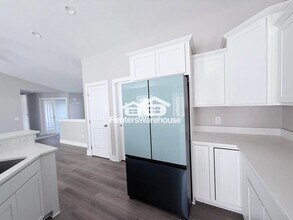 1317 NW 27th St in Ankeny, IA - Foto de edificio - Building Photo