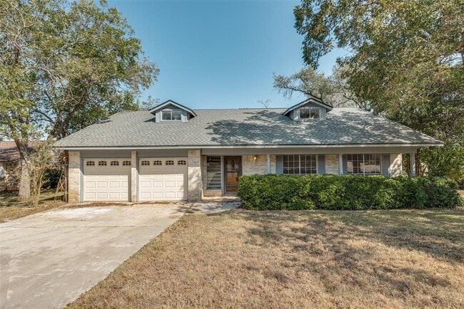 116 Ridge Oak Dr