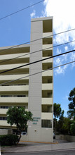 Westview Plaza in Honolulu, HI - Building Photo - Building Photo