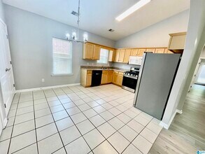 5241 Cottage Cir in Birmingham, AL - Building Photo - Building Photo