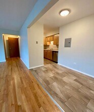 158 Walton St in Barrington, IL - Building Photo - Building Photo