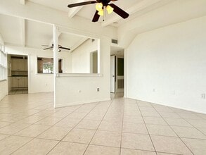 6613 Orchard Dr N in St. Petersburg, FL - Building Photo - Building Photo
