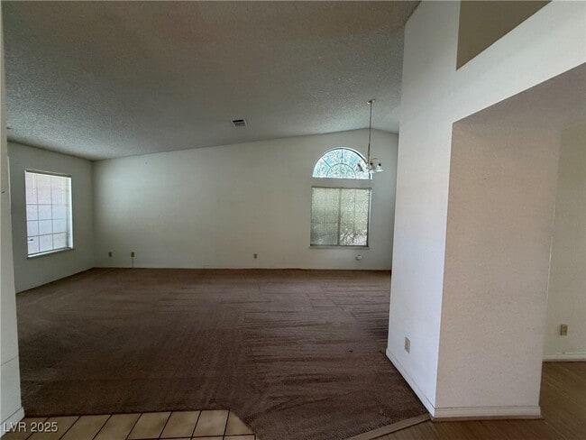 6305 Crosswood Ave in Las Vegas, NV - Building Photo - Building Photo