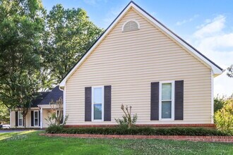 2821 Lanthorn Dr in Memphis, TN - Building Photo - Building Photo