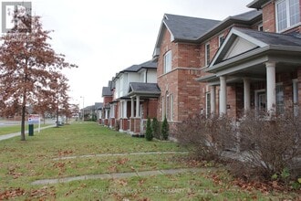 11894 Tenth Line in Whitchurch-Stouffville, ON - Building Photo - Building Photo