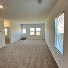 123 Dollars Dr in Jarrell, TX - Building Photo - Building Photo