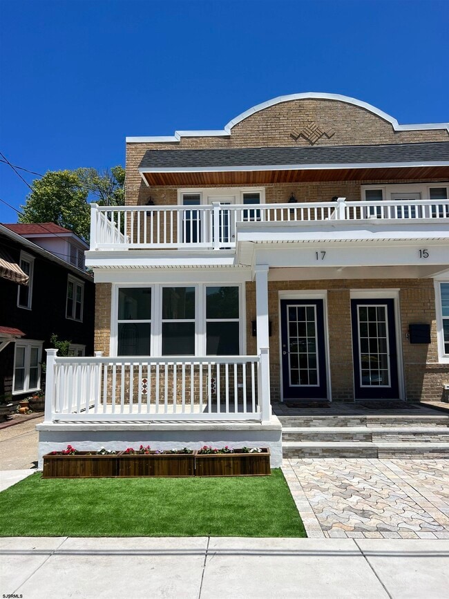 property at 17 N New Haven Ave