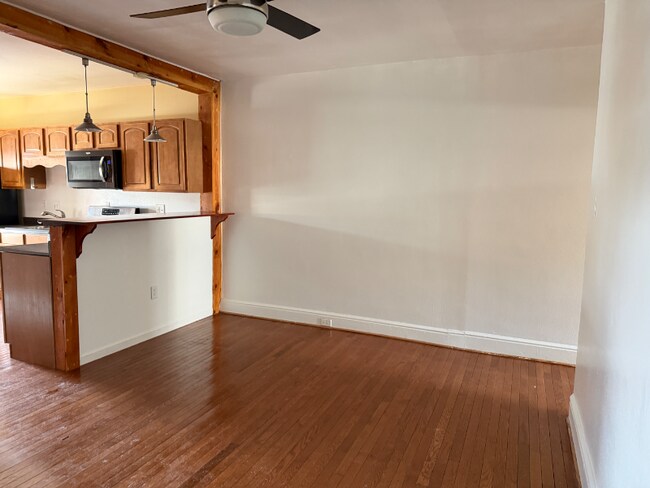 433 N Pine St, Unit 2 in Lancaster, PA - Building Photo - Building Photo