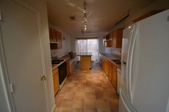 5901 Camino de la Luna NW in Albuquerque, NM - Building Photo - Building Photo