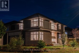 100 Lochhouse Walk in Ottawa, ON - Building Photo - Building Photo