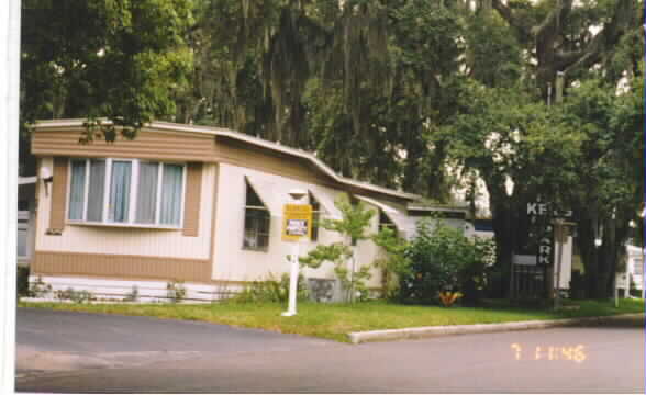 224 Tyler Ave in Lakeland, FL - Foto de edificio - Building Photo