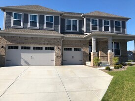 16148 Lavina Ln, Unit 5628-2A in Fishers, IN - Building Photo