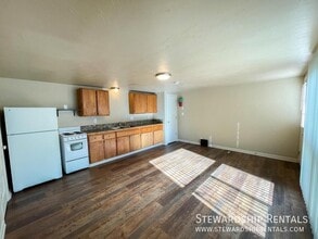 1841 Kincaid St in Eugene, OR - Building Photo - Building Photo