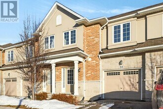 90 Raymond Rd in Hamilton, ON - Building Photo - Building Photo