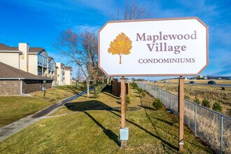 Mapplewood Village Townhomes in Ankeny, IA - Foto de edificio - Building Photo