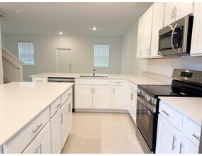 1869 Fulfillment Dr in Kissimmee, FL - Building Photo - Building Photo