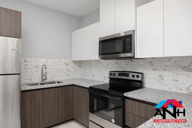 1025 N Blair Ave, Unit UNIT #3 in Edinburg, TX - Building Photo - Building Photo