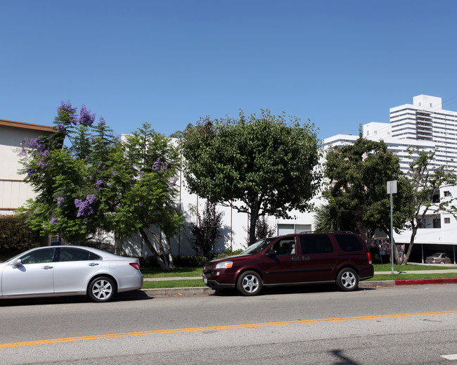 1303 Federal Ave in Los Angeles, CA - Building Photo - Building Photo