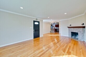 465 S Henry Ave in San Jose, CA - Building Photo - Building Photo