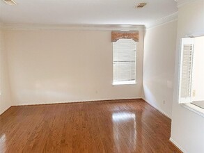 14514 Hillside Hickory Ct in Houston, TX - Foto de edificio - Building Photo