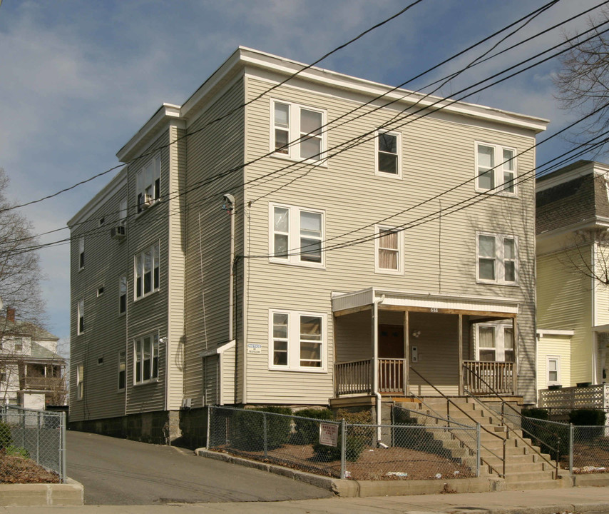 688 Walk Hill St in Mattapan, MA - Building Photo